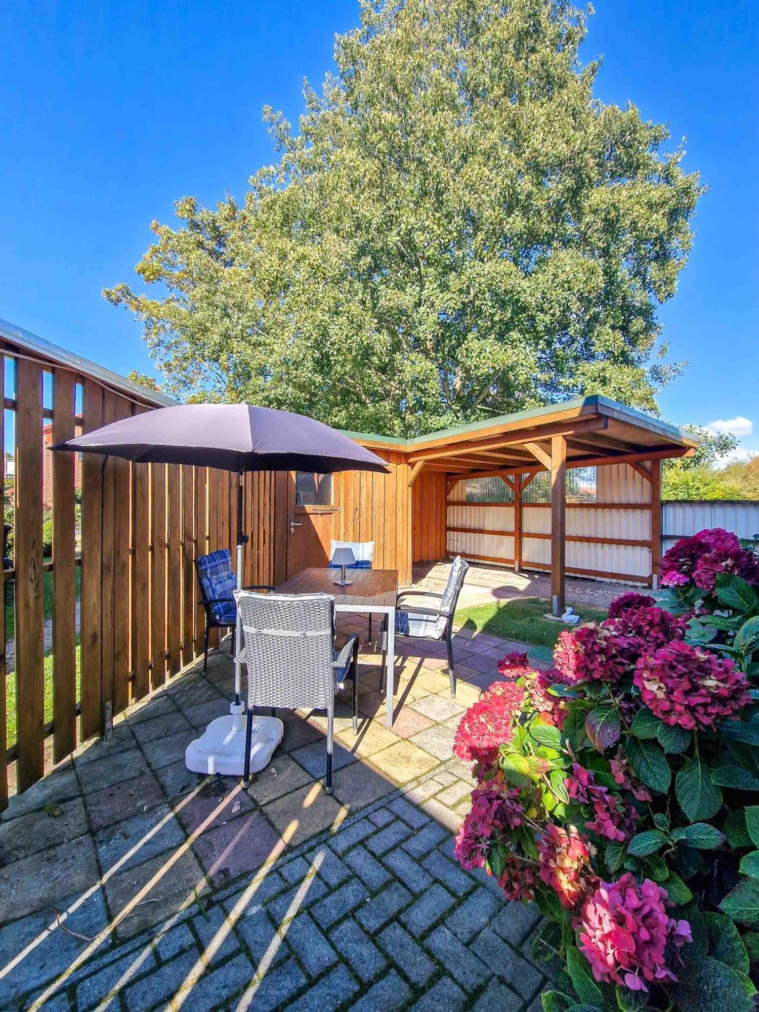 Heinis Stuuv Apartamento Greetsiel Exterior foto